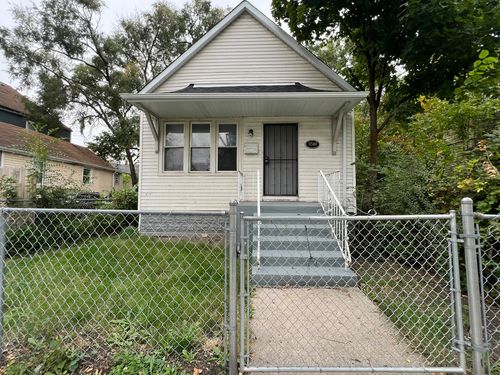 11580 S State St, Chicago, IL, 60628-5525 | Card Image