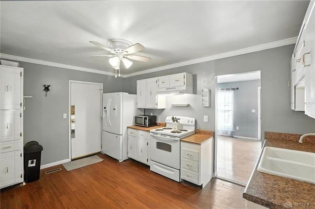 1881 Commonwealth Dr, House other with 3 bedrooms, 2 bathrooms and null parking in Xenia OH | Image 8