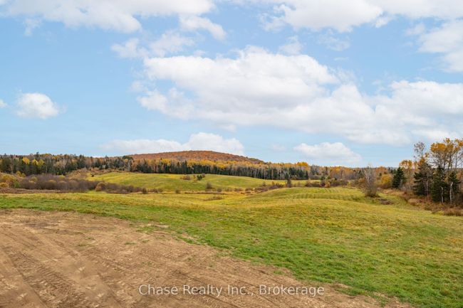141 3 Mile Lake Rd, House other with 3 bedrooms, 2 bathrooms and 10 parking in Katrine ON | Image 43