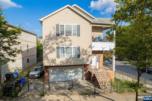 272 S 7th St, Newark, NJ, 07103 | Card Image