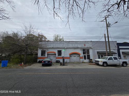 6121 E Main St, Bailey, NC, 27807-8990 | Card Image