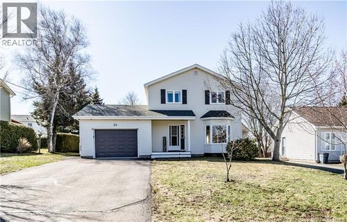 24 Amand Cres, Dieppe, NB, E1A6R9 | Card Image