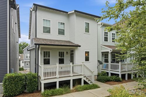 3204 Go Run, Nashville, TN, 37206-2556 | Card Image