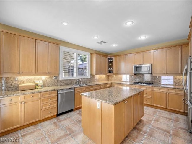 9333 Arrowhead Bluff Ave, House other with 4 bedrooms, 3 bathrooms and null parking in Las Vegas NV | Image 16