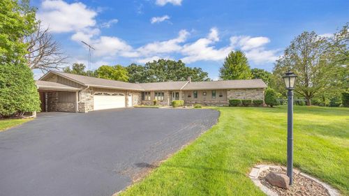 W4978 Valley Creek Road, Fond Du Lac, WI, 54937 | Card Image
