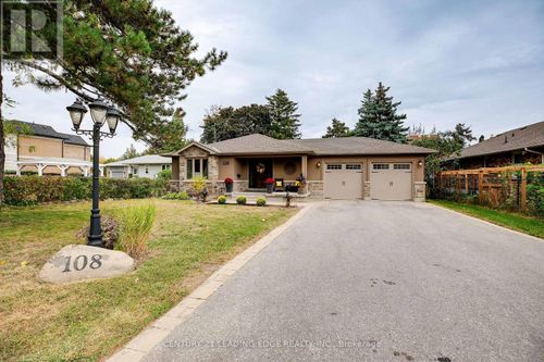 108 Robinson St, Markham, ON, L3P1P1 | Card Image