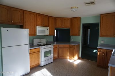 Kitchen | Image 3