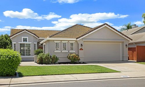 2548 Knobcone Lane, Lodi, CA, 95242 | Card Image