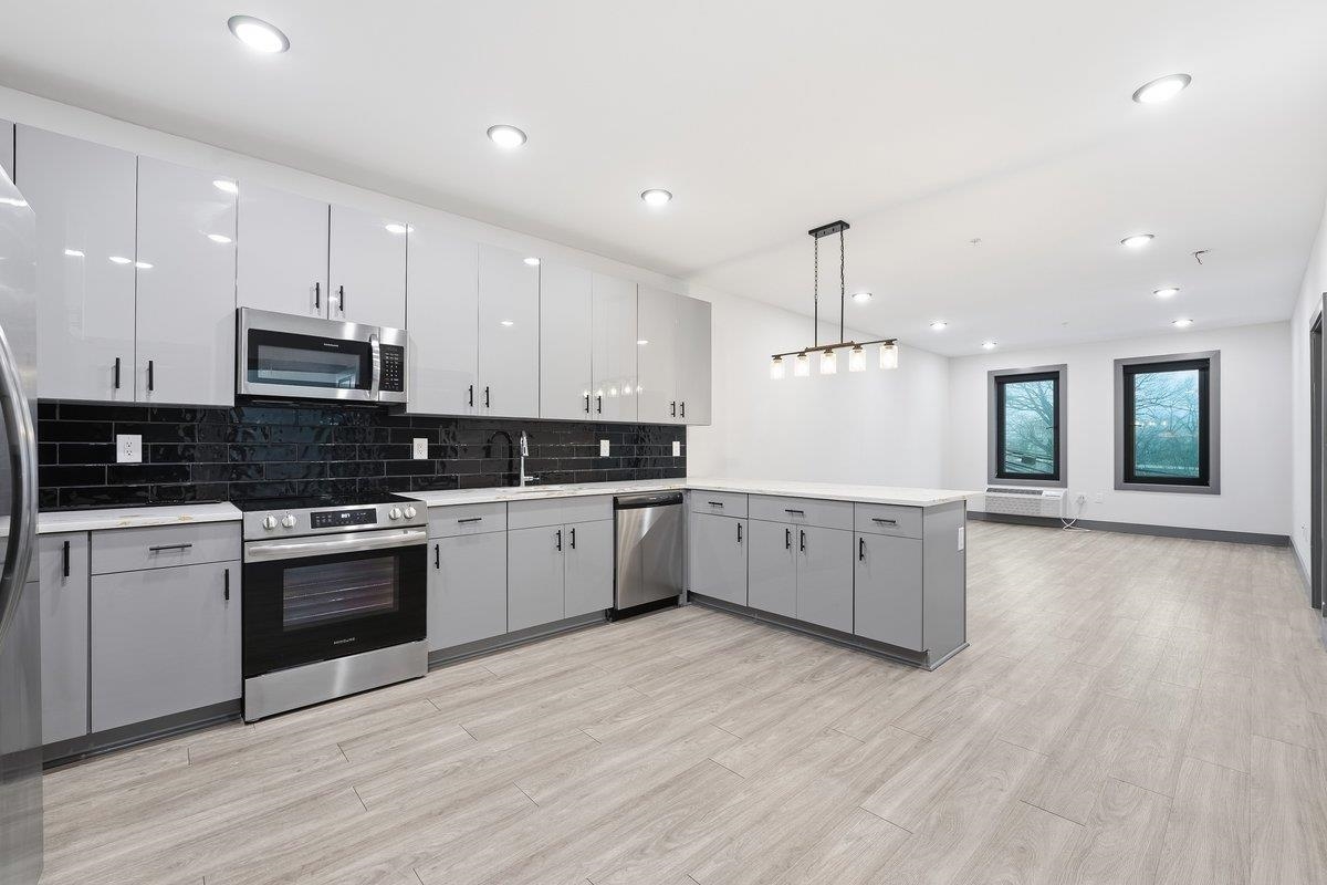 Residential Lease in Union City
