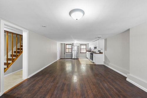 37 Pearsall Ave, Jersey City, NJ, 07305-4718 | Card Image