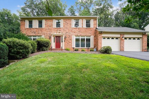 3307 Miller Heights Rd, Oakton, VA, 22124-1921 | Card Image