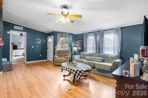 157 Broad Meadow Dr, Statesville, NC, 28677-1396 | Card Image