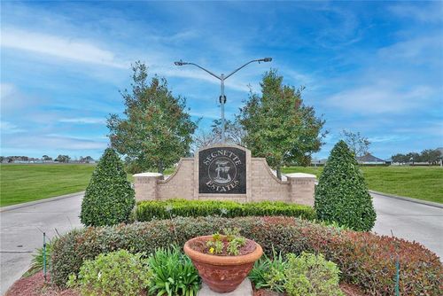 172 Mallard Dr, Westwego, LA, 70094-5022 | Card Image