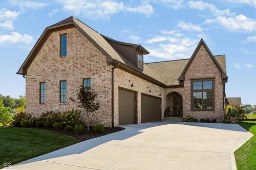 3588 Marketplace Ct, Zionsville, IN, 46077 | Card Image