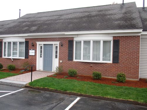 12-40 S River Rd, Bedford, NH, 03110-6721 | Card Image