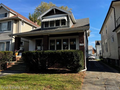 1334 Maryland St, Grosse Pointe Park, MI, 48230-1006 | Card Image