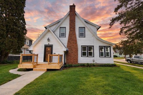 1221 Grace St, Janesville, WI, 53545-4155 | Card Image