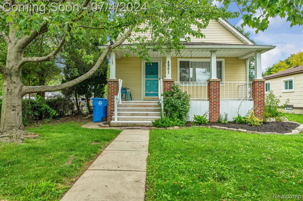 Harding St, Dearborn Heights, MI 48125