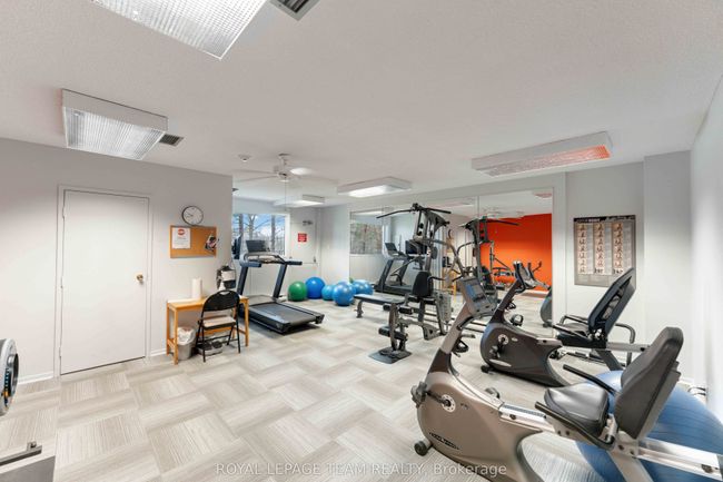 1601 - 1195 Richmond Rd, Condo with 3 bedrooms, 2 bathrooms and null parking in Ottawa ON | Image 20