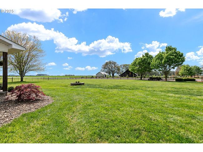 34207 Enos Dr, House other with 5 bedrooms, 5 bathrooms and 2 parking in Halsey OR | Image 4