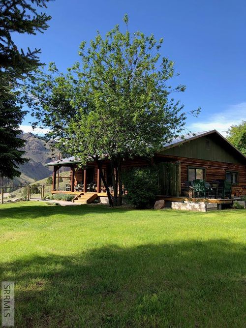 1874 Highway 93 S, Salmon, ID, 83467-5354 | Card Image