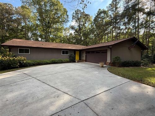 125 Cannongate Cir, Sharpsburg, GA, 30277-1718 | Card Image