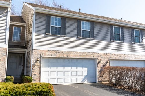 2466 Amber Ln, Elgin, IL, 60123-4107 | Card Image