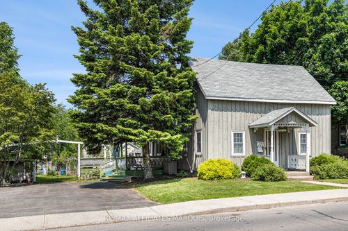122 Chambers St, Smiths Falls, ON, K7A2Z3 | Card Image