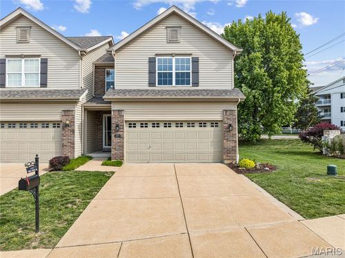4203 Forder Heights Dr, Saint Louis, MO, 63129-3066 | Card Image