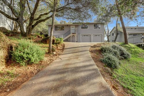 10885 Torrey Pines Drive, Auburn, CA, 95602 | Card Image