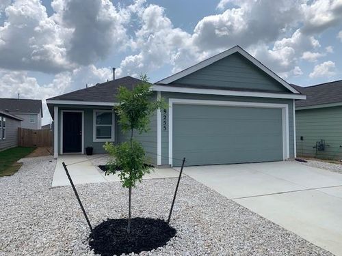 9255 Honey Mesquite, Seguin, TX, 78155-3481 | Card Image