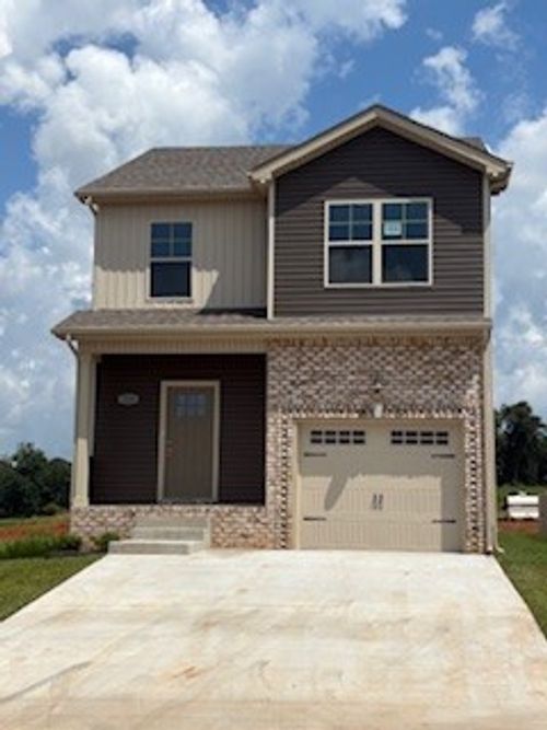 769 Carrillo Dr, Clarksville, TN, 37040-3104 | Card Image