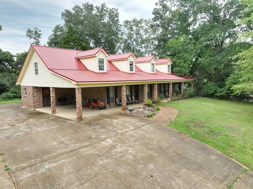 115 Oxford Rd, New Albany, MS, 38652-3114 | Card Image