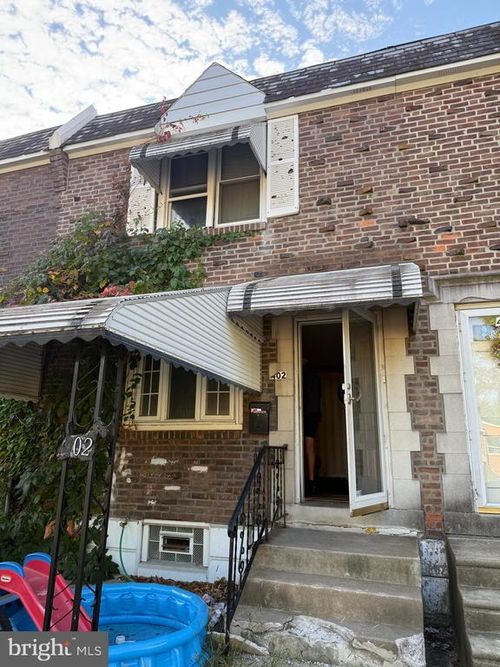 402 Rively Ave, GLENOLDEN, PA, 19036-1014 | Card Image