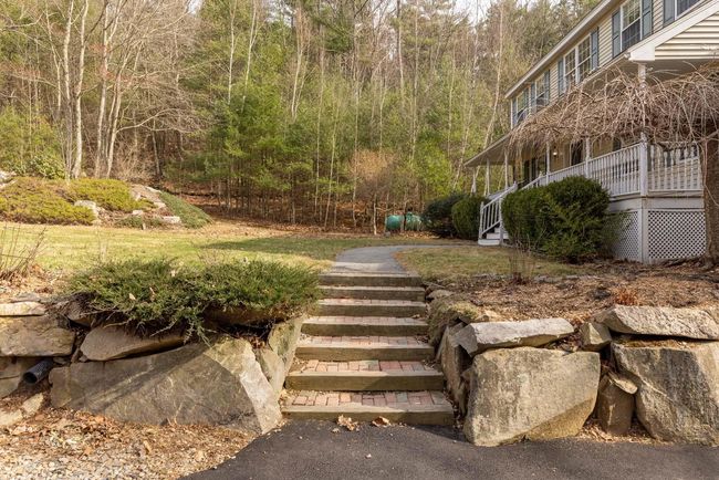 110 Sky View Dr, House other with 3 bedrooms, 3 bathrooms and null parking in Pelham NH | Image 20
