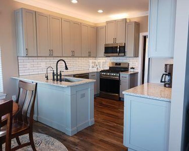 935 Stony Lake Ct, Condo with 2 bedrooms, 3 bathrooms and null parking in Oxford MI | Image 6