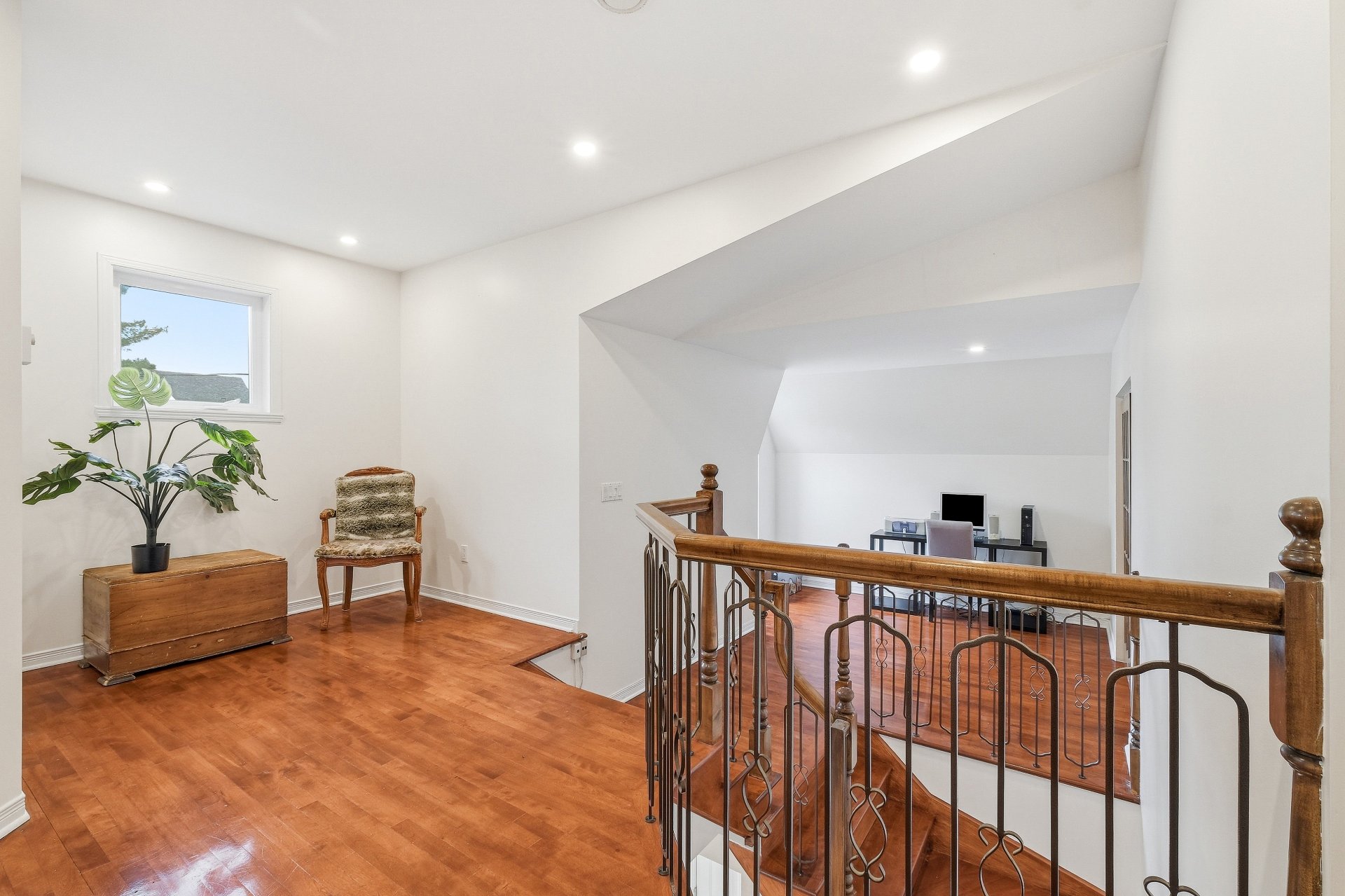 Residential in Otterburn Park 2