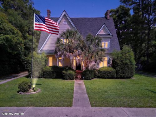 650 Hampton St, Elloree, SC, 29047-9377 | Card Image