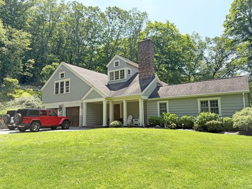 115 Godfrey Rd E, Weston, CT, 06883-1403 | Card Image
