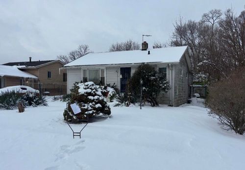 1168 Hovey St, Gary, IN, 46406-2130 | Card Image