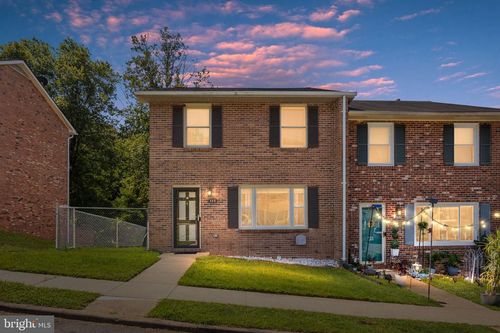 233 Overlook Ct, FREDERICKSBURG, VA, 22405-1940 | Card Image