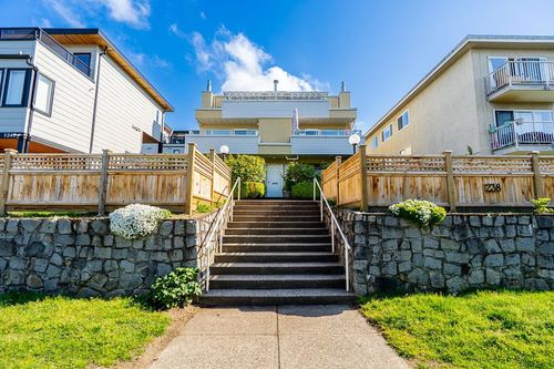 238 W 4th Street, North Vancouver, BC, V7M1H7 | Card Image