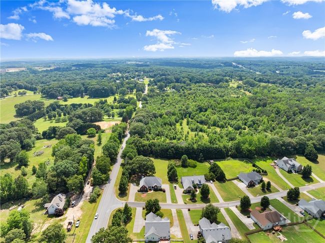 27 Kendall Creek Dr, House other with 3 bedrooms, 2 bathrooms and null parking in Jefferson GA | Image 49