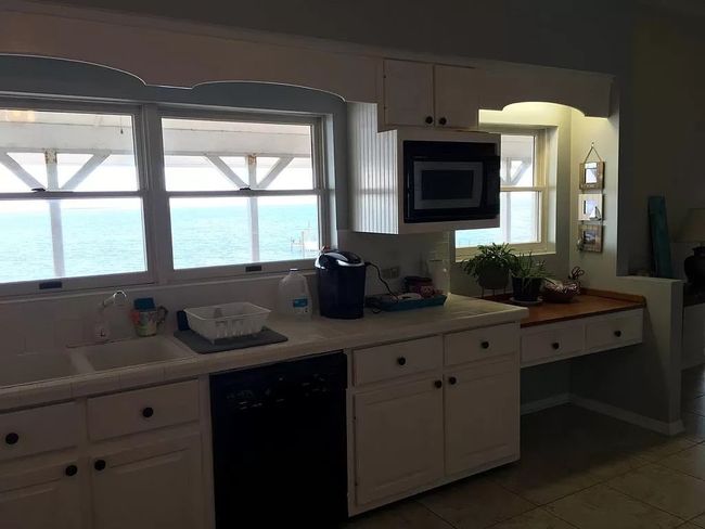 2074 Hwy 98 W, House other with 4 bedrooms, 3 bathrooms and 6 parking in Carrabelle FL | Image 10