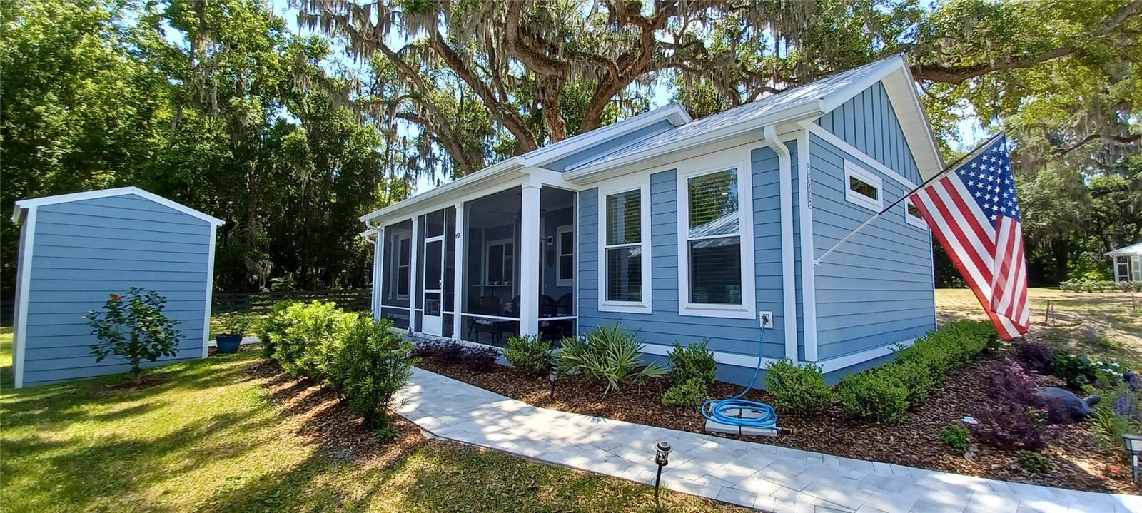 Umbrella Tree Ln, Oxford, FL 34484