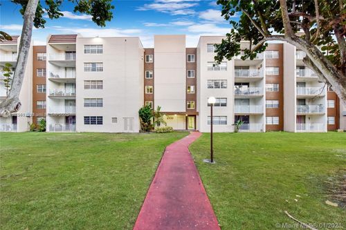 apt-208-6950 Nw 186th St, Hialeah, FL, 33015-3213 | Card Image