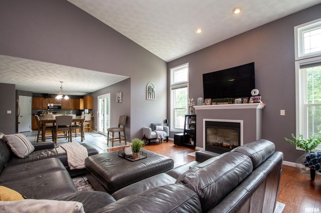 116 Field Ct, House other with 4 bedrooms, 4 bathrooms and null parking in East Peoria IL | Image 13