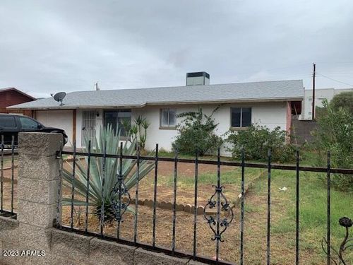 5750 S 34th Place, Phoenix, AZ, 85040 | Card Image