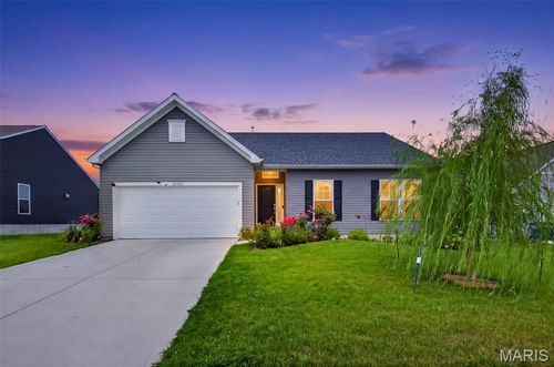 22707 Danison Dr, Warrenton, MO, 63383-4479 | Card Image