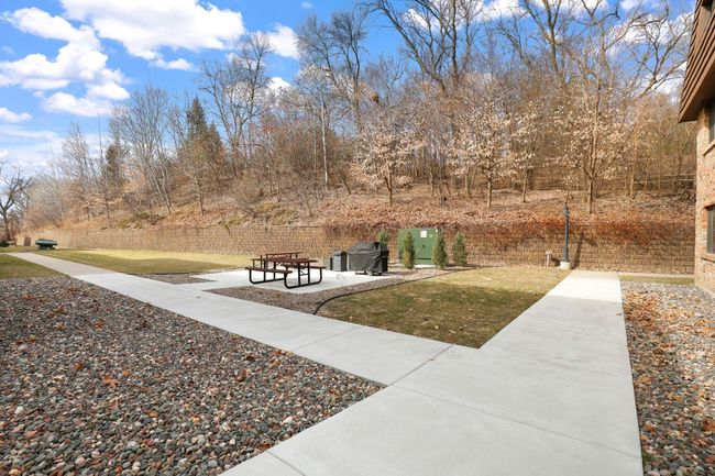 APT-208 - 205 Barry Ave S, Condo with 1 bedrooms, 1 bathrooms and null parking in Wayzata MN | Image 40